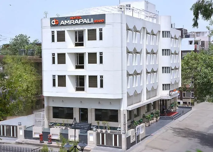 Hotel Amrapali Grand