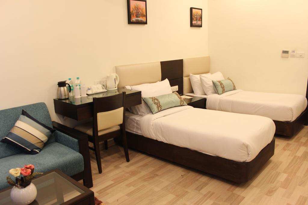 Hotel Amrapali Grand 4*