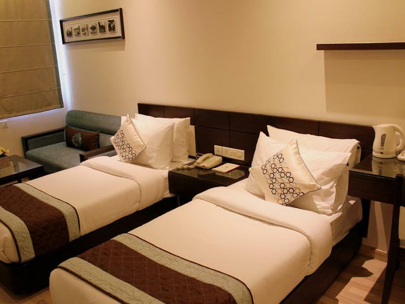 Amrapali Grand New Delhi